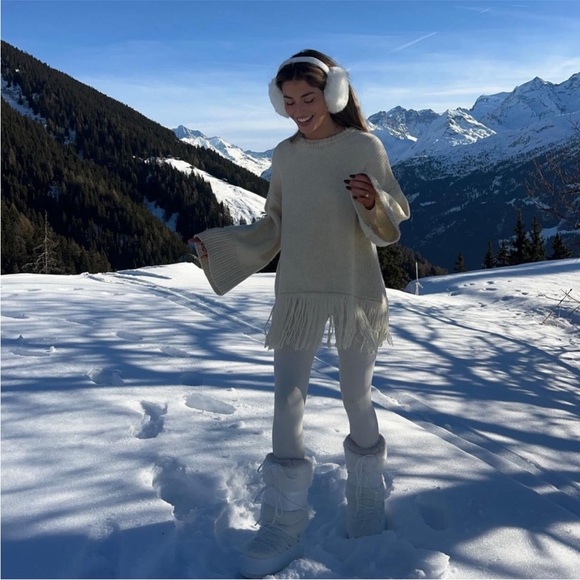 Zara 100% Wool Cream Fringe Hem Sweater - Picture 6 of 12